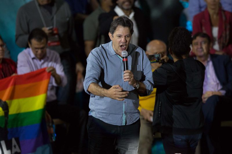 Em resposta, o PCdoB reafirmou publicamente a candidatura de Manuela e anunciou seu vice. Em resposta, o PCdoB reafirmou publicamente a candidatura de Manuela e anunciou seu vice.